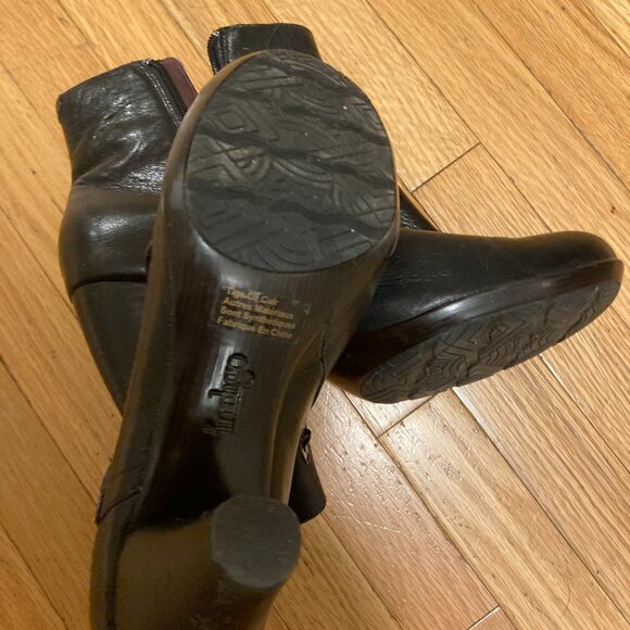 Clarks black leather ankle boots - Picture 4 of 5